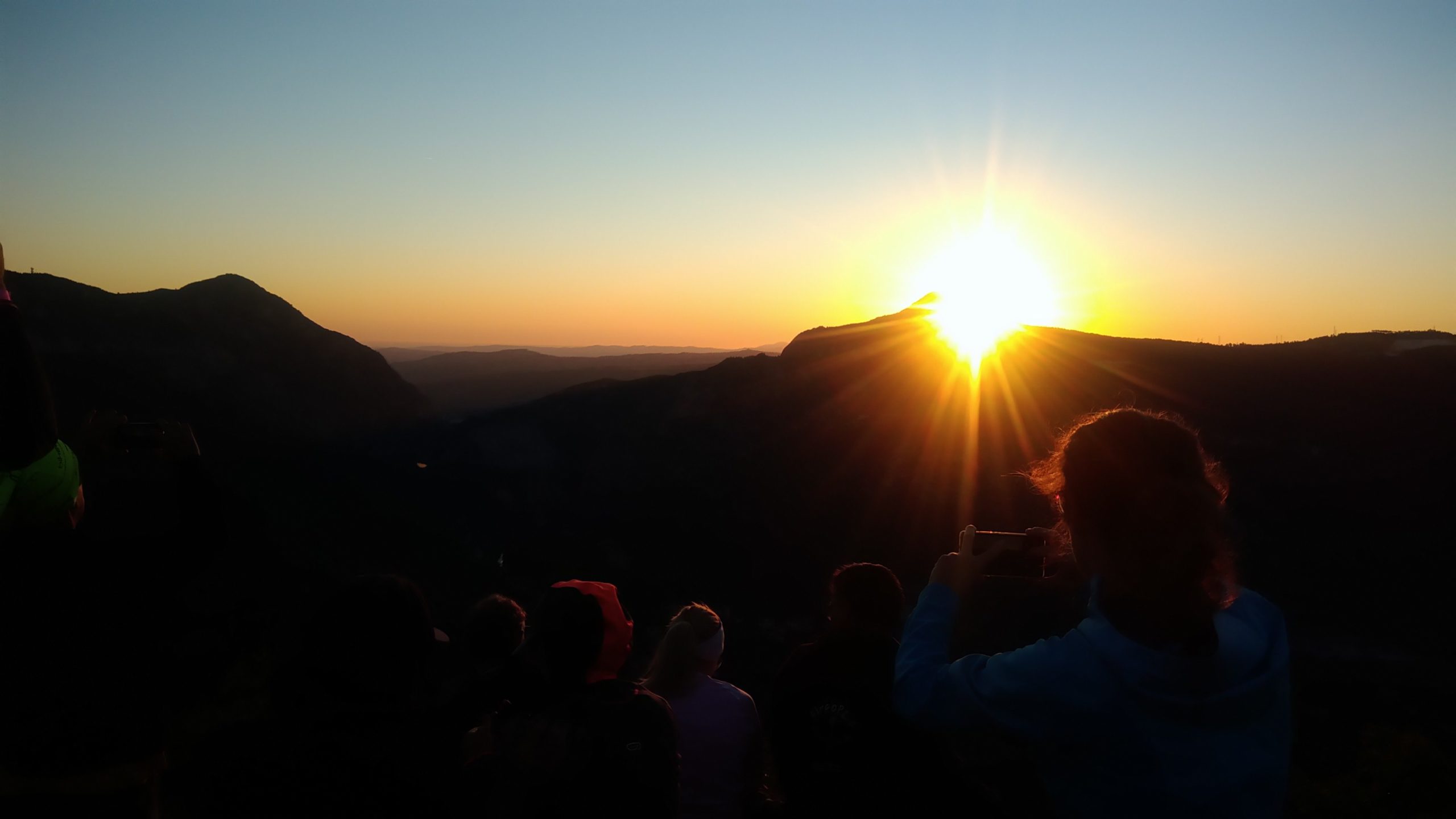 Alba monte Frasassi